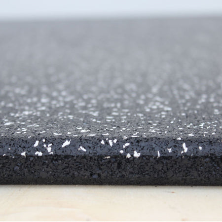 Edge angle of white fleck tile – fine cut and texture