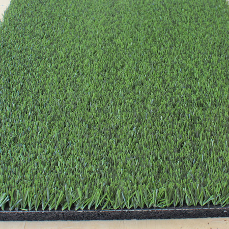 Side profile showing thickness and surface of 27m² tile  
