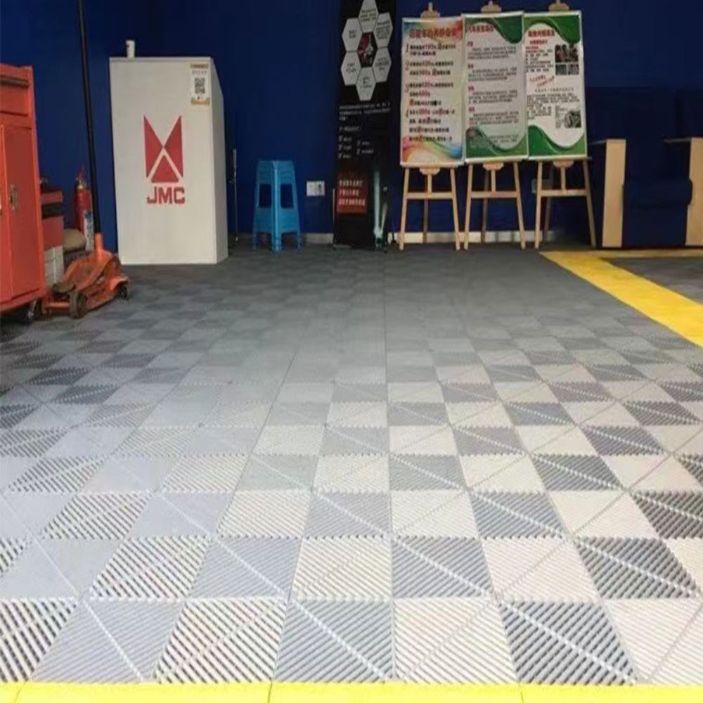 UltraLock Vented PP interlocking garage flooring