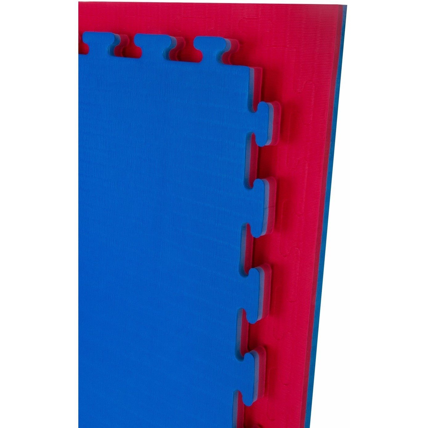 Close-up of interlocking edges on 20 mm tatami jigsaw mat
