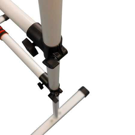 Barre foot pad and support contact with floor – close-up  
